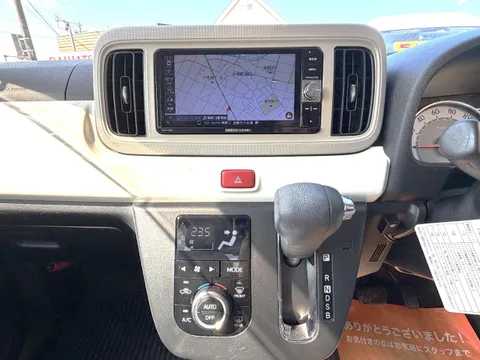 Daihatsu Mira Tocot