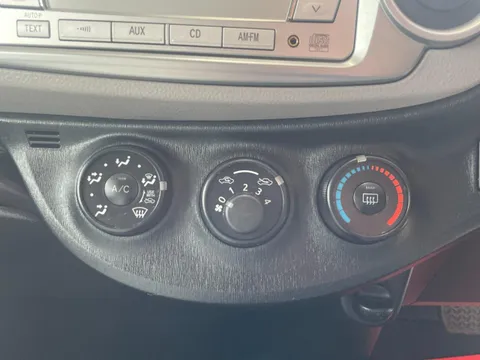 Toyota Yaris (Vitz)