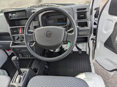 Nissan Clipper Truck