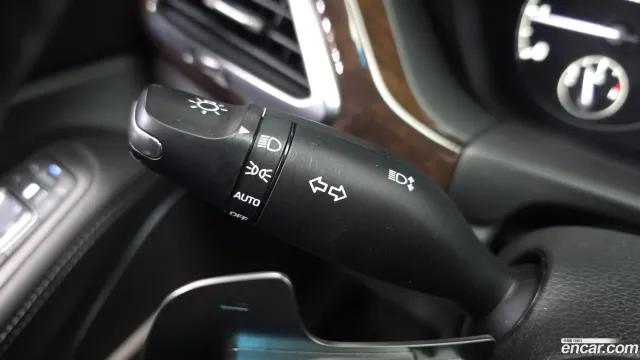 Genesis G90 (EQ900)