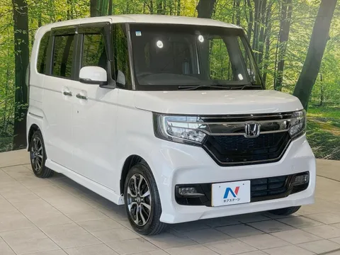 Honda N-BOX Custom