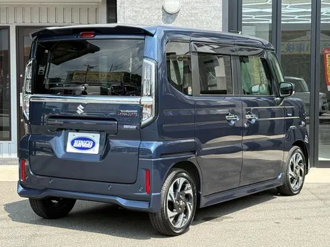 Suzuki Spacia Custom
