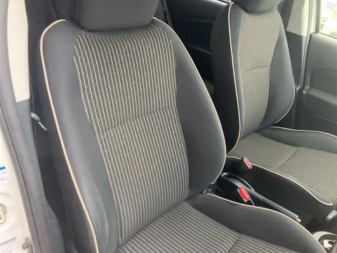 Toyota Yaris (Vitz)