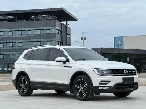 Volkswagen Tiguan L