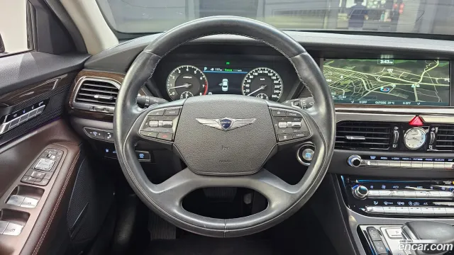 Genesis G90 (EQ900)