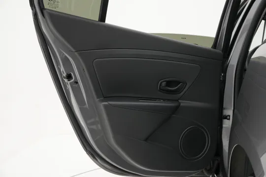 Renault SM3