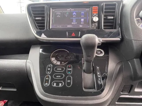 Mitsubishi eK Space Custom