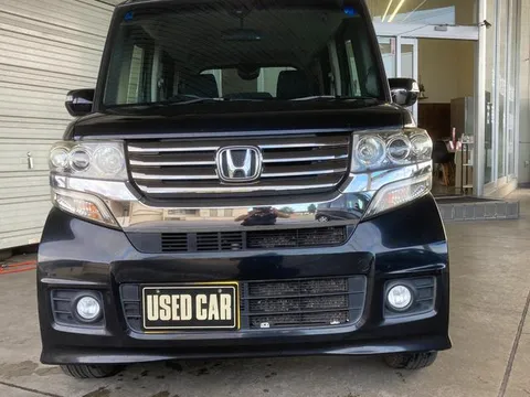 Honda N-BOX Custom