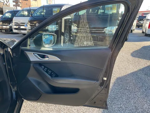 Mazda Axela Sport