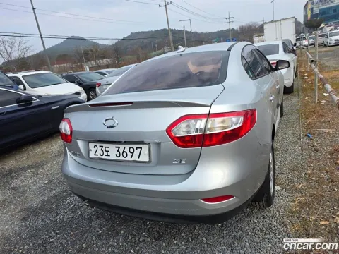 Renault SM3