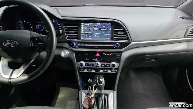 Hyundai Elantra (Avante)
