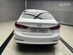 Hyundai Elantra (Avante)