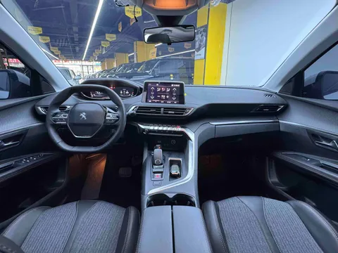 Peugeot 4008