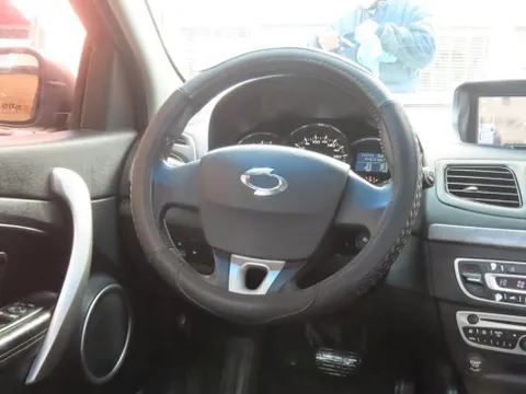 Renault SM3