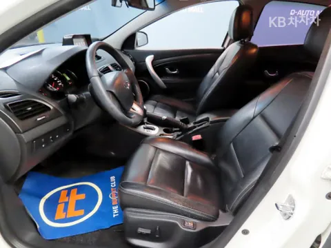 Renault SM3