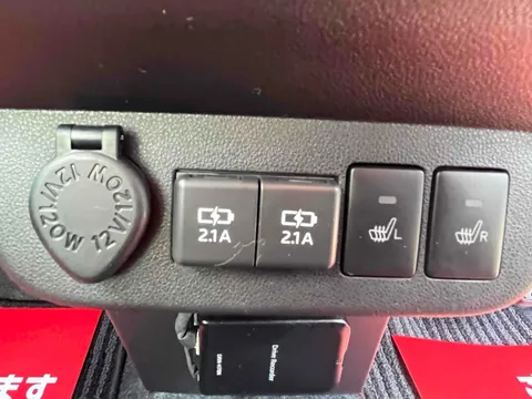 Daihatsu Mira Tocot