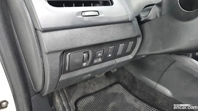 Renault SM3
