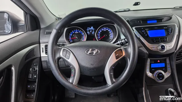Hyundai Elantra (Avante)