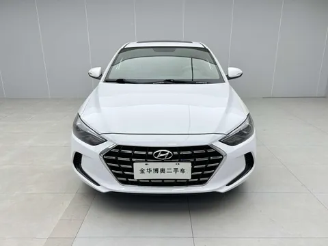 Hyundai Elantra (Avante)