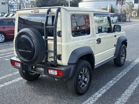 Suzuki Jimny Sierra
