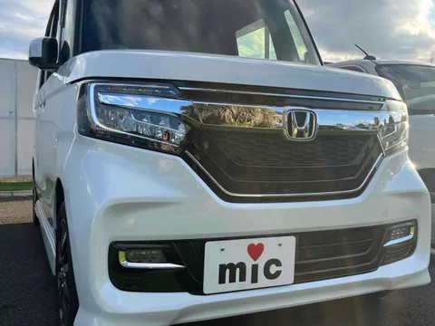 Honda N-BOX Custom