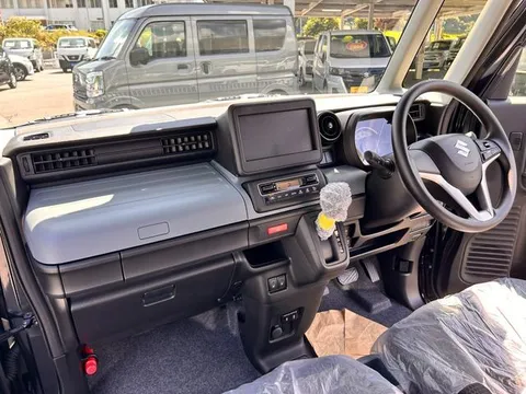 Suzuki Spacia Base