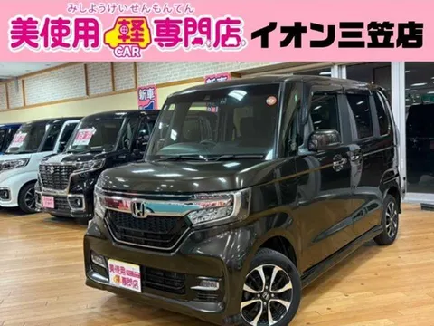 Honda N-BOX Custom