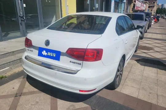 Volkswagen Sagitar