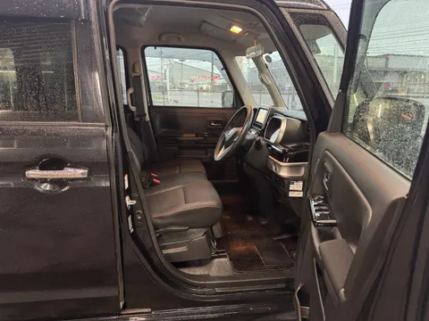 Suzuki Spacia Custom