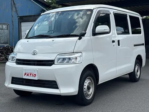 Toyota TownAce Van