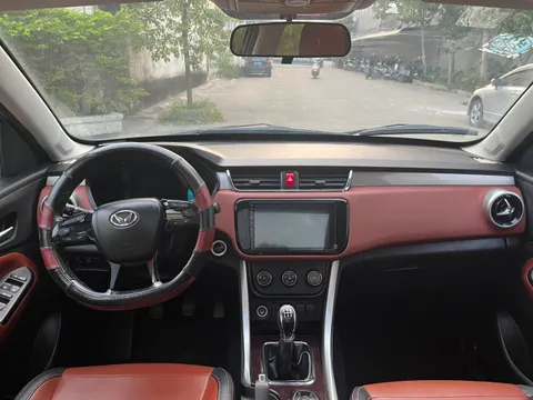 BAIC S3