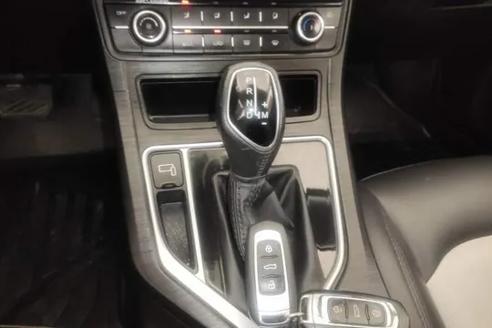 Geely Vision