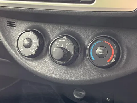 Toyota Yaris (Vitz)