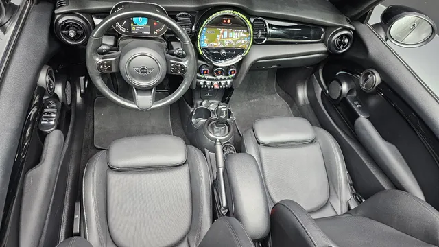 MINI Cooper Convertible