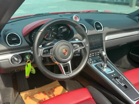 Porsche 718