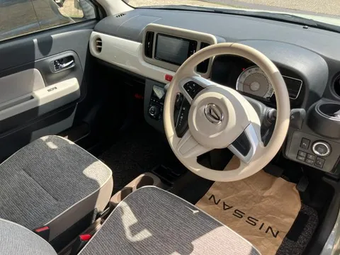 Daihatsu Mira Tocot