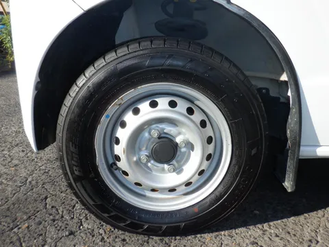 Mitsubishi Minicab Van
