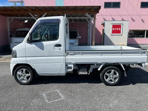 Mitsubishi Minicab Truck