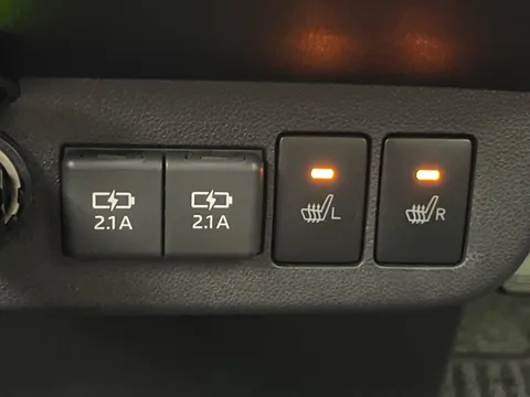 Daihatsu Mira Tocot