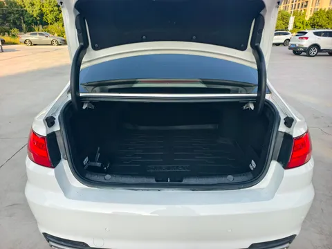 Geely Emgrand GL