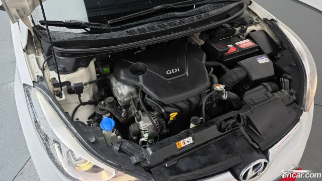 Hyundai Elantra (Avante)