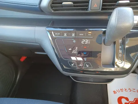 Mitsubishi eK X