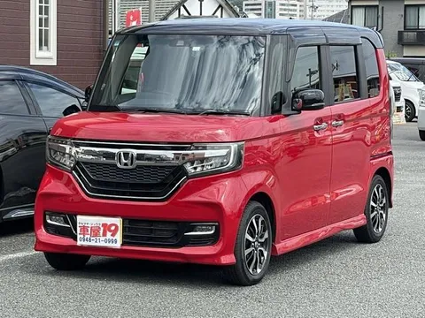 Honda N-BOX Custom