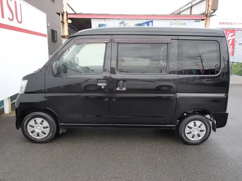 Toyota Pixis Van