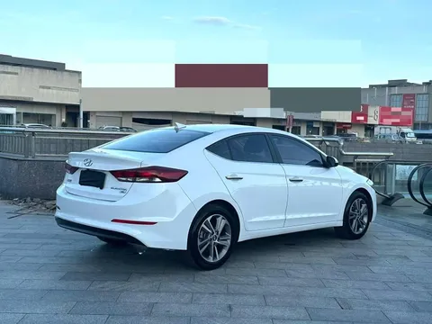 Hyundai Elantra (Avante)