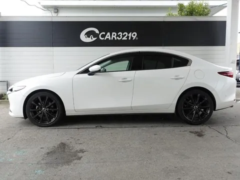 Mazda MAZDA3 Sedan