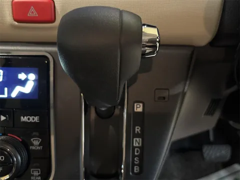 Daihatsu Mira Tocot