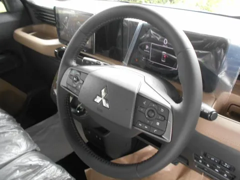 Mitsubishi Delica Mini