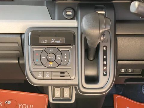 Suzuki Spacia