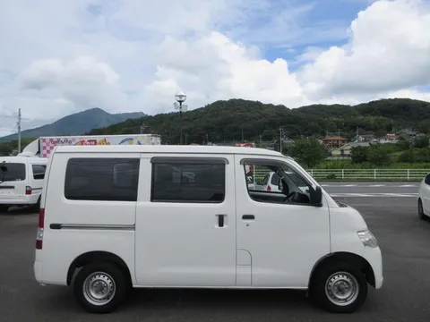 Toyota TownAce Van
